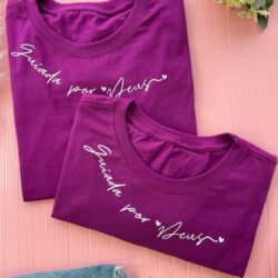 T-Shirt Guiada Por Deus