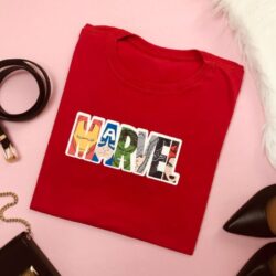 T-Shirt Marvel - Letras com Heróis