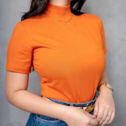 T-Shirt Basic - Gola Alta Sem Estampa I