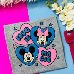 T-Shirt Mickey e Minnie Mouse -  Love is Magic