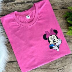 T-Shirt Minnie Mouse - Logo Pequeno Peito