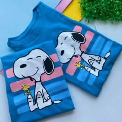 T-Shirt Snoopy - Listras no Fundo