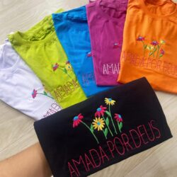 T-Shirt Flores - Amada Por Deus