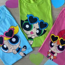 T-Shirt Meninas Super Poderosas - Óculos de Coração