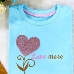 T-Shirt Coração - Love More