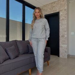 Conjunto Moletom Colar de Flores