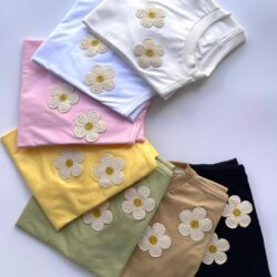 T-Shirt Flor Bordada